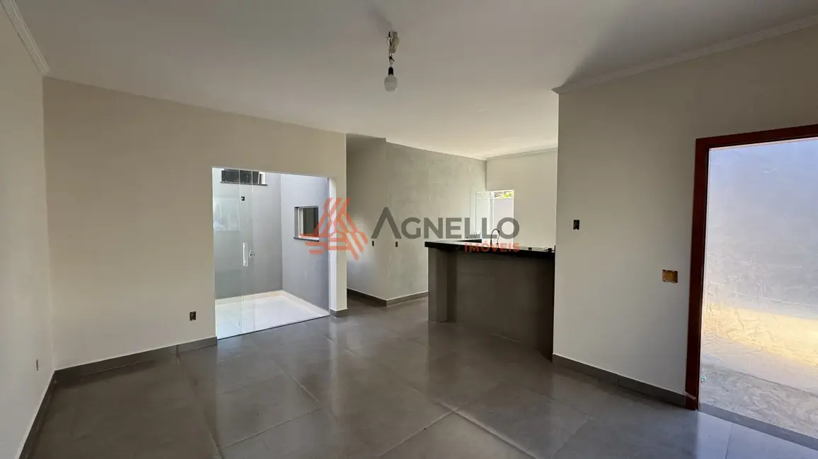 Foto 1 de Casa com 2 quartos à venda, 67m2 em Jardim Adelinha, Franca - SP