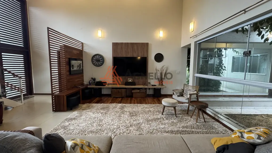 Foto 2 de Casa de Condomínio com 3 quartos à venda, 425m2 em Morada do Verde, Franca - SP