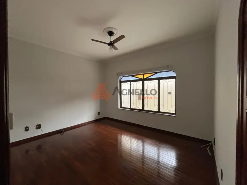 Foto 1 de Casa com 3 quartos à venda, 185m2 em São Joaquim, Franca - SP