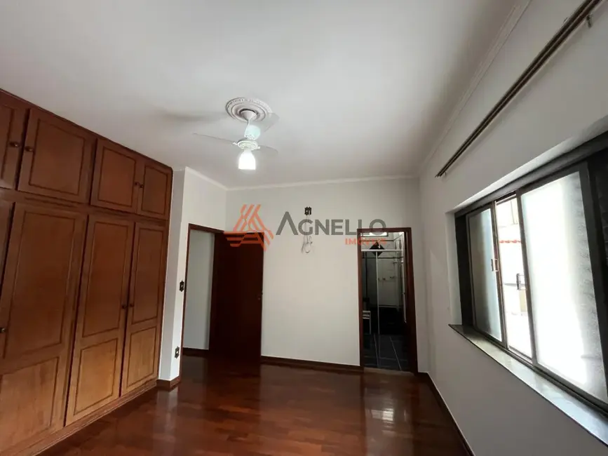 Foto 7 de Casa com 3 quartos à venda, 185m2 em São Joaquim, Franca - SP