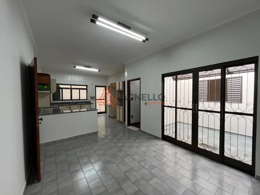 Foto 3 de Casa com 3 quartos à venda, 185m2 em São Joaquim, Franca - SP