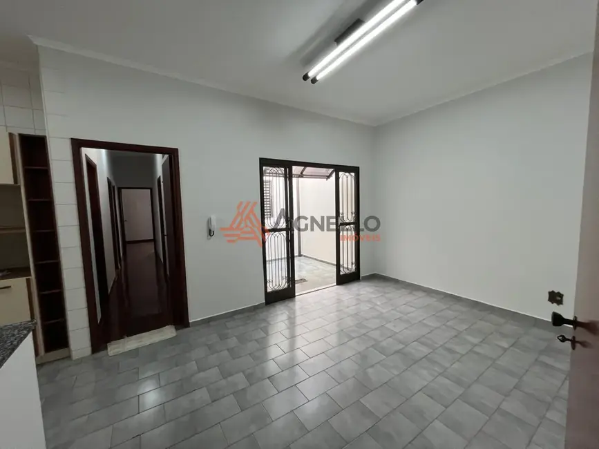 Foto 2 de Casa com 3 quartos à venda, 185m2 em São Joaquim, Franca - SP