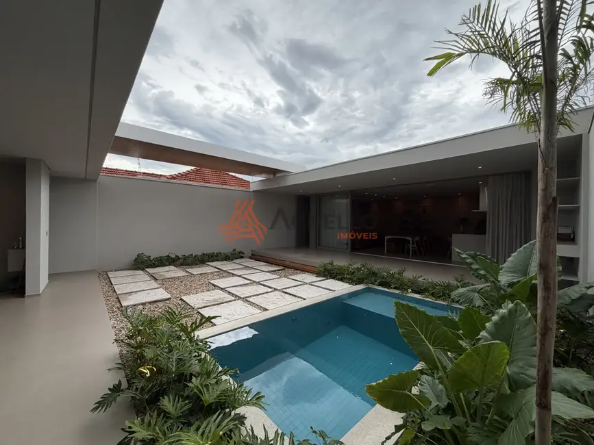 Foto 2 de Casa com 4 quartos à venda, 260m2 em Jardim Lima, Franca - SP