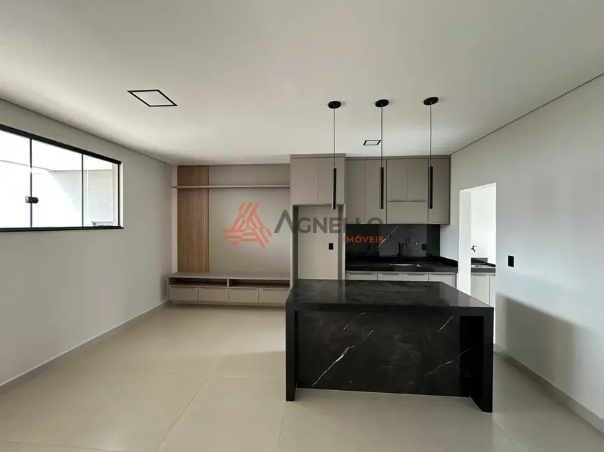 Apartamento com 3 quartos à venda, 100m2 em Jardim Piratininga, Franca - SP - imagem 2 Foto 2 de Apartamento com 3 quartos à venda, 100m2 em Jardim Piratininga, Franca - SP