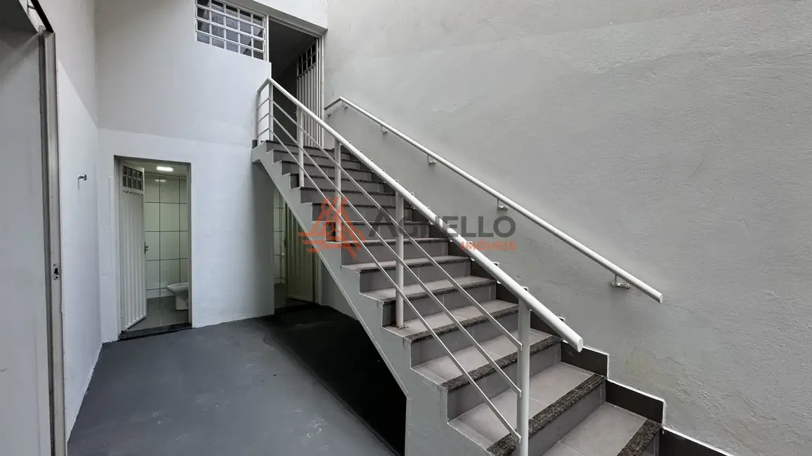 Foto 6 de Armazém / Galpão à venda, 441m2 em Residencial Itapuã, Franca - SP