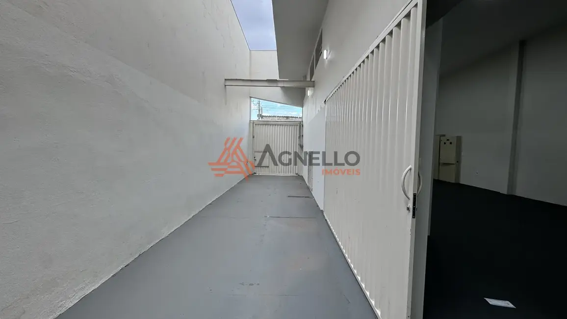 Foto 4 de Armazém / Galpão à venda, 441m2 em Residencial Itapuã, Franca - SP