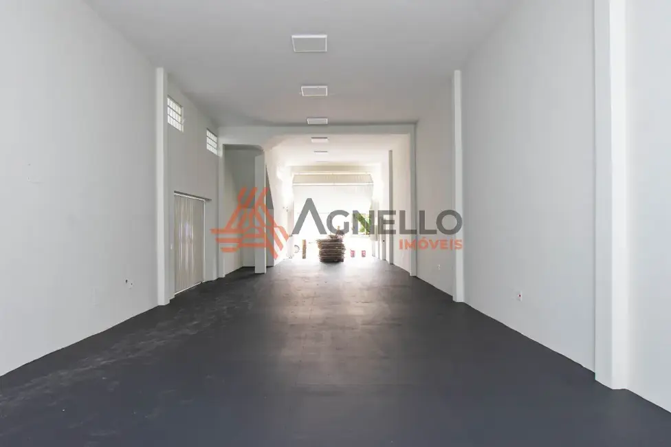 Foto 3 de Armazém / Galpão à venda, 441m2 em Residencial Itapuã, Franca - SP