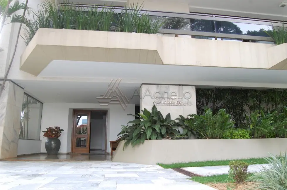 Foto 1 de Apartamento com 3 quartos à venda, 342m2 em Centro, Franca - SP