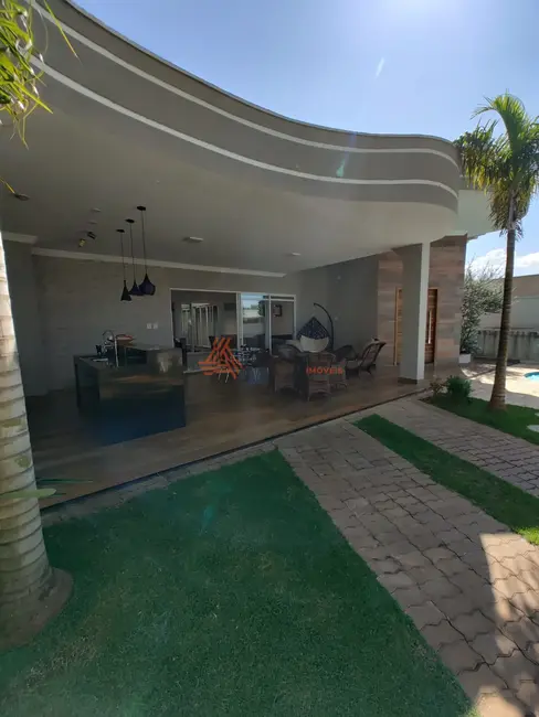 Casa de Condomínio com 4 quartos à venda, 310m2 em Rifaina - SP - imagem 2 Foto 2 de Casa de Condomínio com 4 quartos à venda, 310m2 em Rifaina - SP