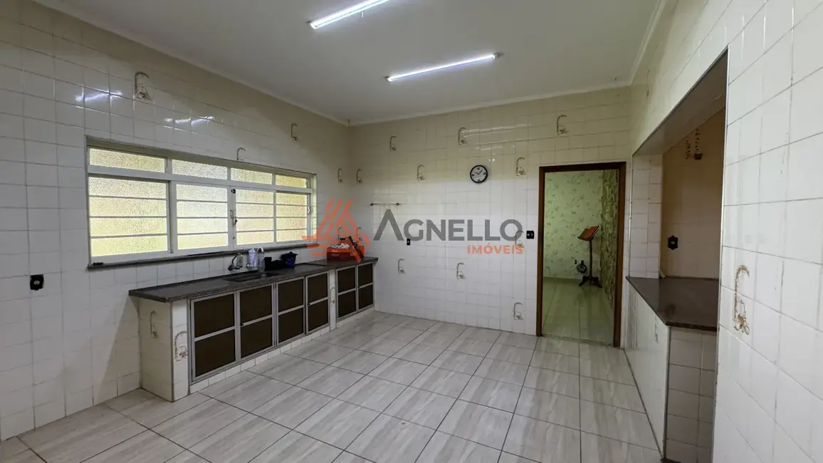 Foto 5 de Casa com 3 quartos à venda, 191m2 em São José, Franca - SP