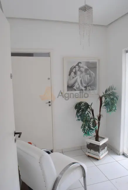 Foto 2 de Loja para alugar, 83m2 em São José, Franca - SP