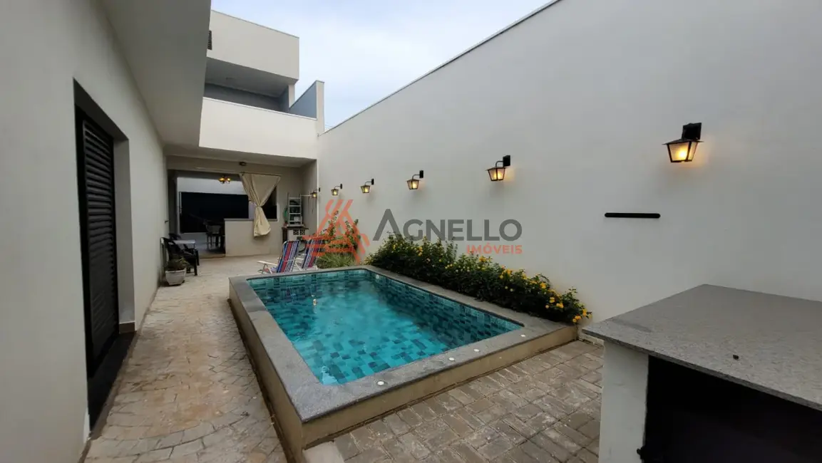 Casa com 3 quartos à venda, 187m2 em Jardim Santa Lúcia, Franca - SP - imagem 1 Foto 1 de Casa com 3 quartos à venda, 187m2 em Jardim Santa Lúcia, Franca - SP