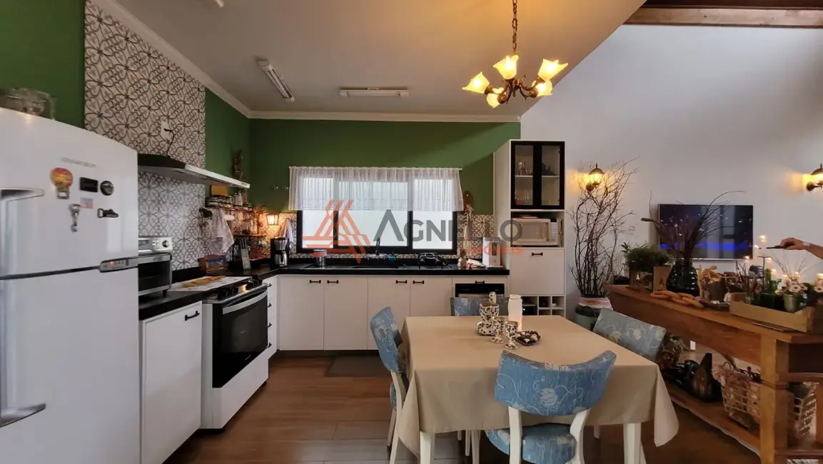 Casa com 3 quartos à venda, 187m2 em Jardim Santa Lúcia, Franca - SP - imagem 5 Foto 5 de Casa com 3 quartos à venda, 187m2 em Jardim Santa Lúcia, Franca - SP