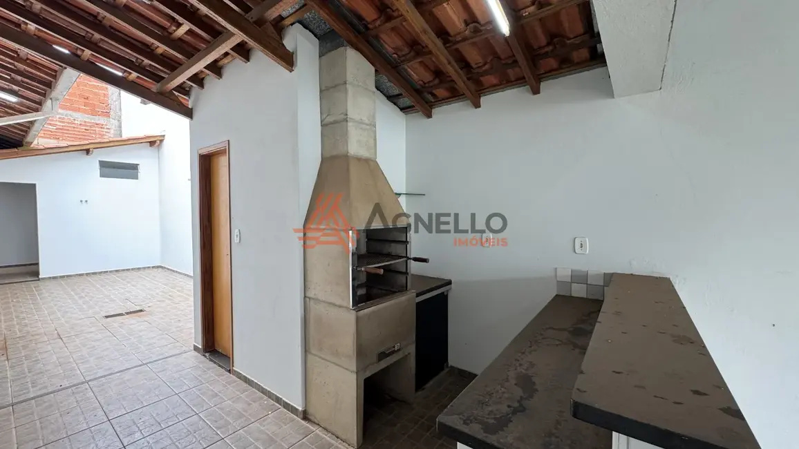 Foto 3 de Casa com 3 quartos para alugar, 150m2 em Residencial Itapuã, Franca - SP