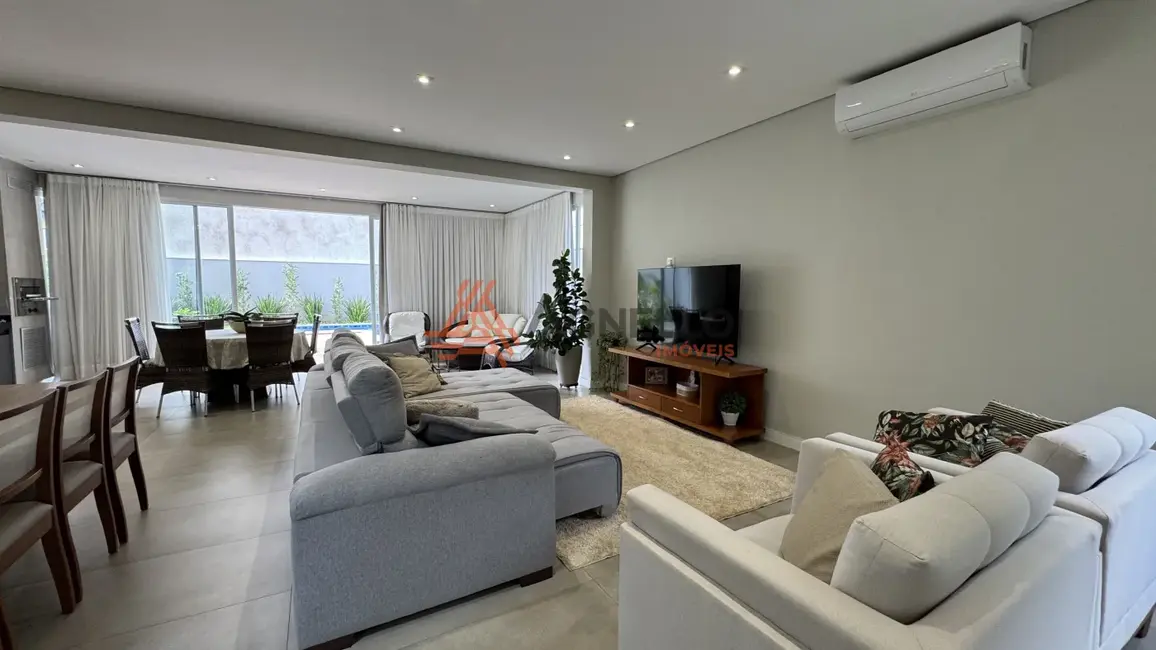 Foto 1 de Casa de Condomínio com 4 quartos à venda, 246m2 em Franca - SP