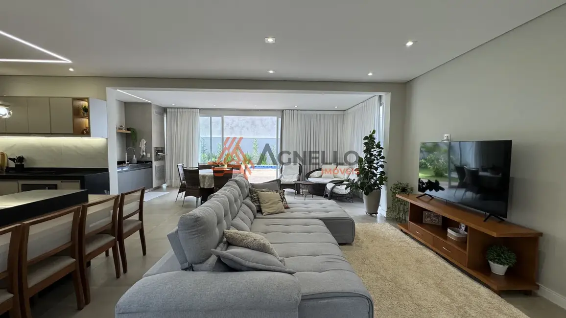 Foto 2 de Casa de Condomínio com 4 quartos à venda, 246m2 em Franca - SP