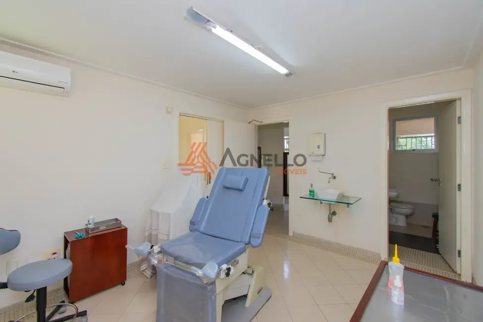 Foto 8 de Prédio Inteiro à venda, 472m2 em São José, Franca - SP