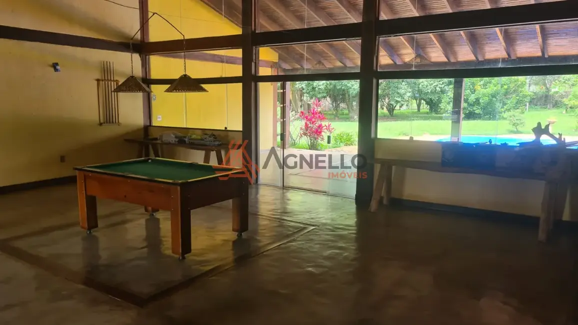 Foto 3 de Fazenda / Haras com 4 quartos à venda, 571m2 em Jardim Monte Carlo, Franca - SP