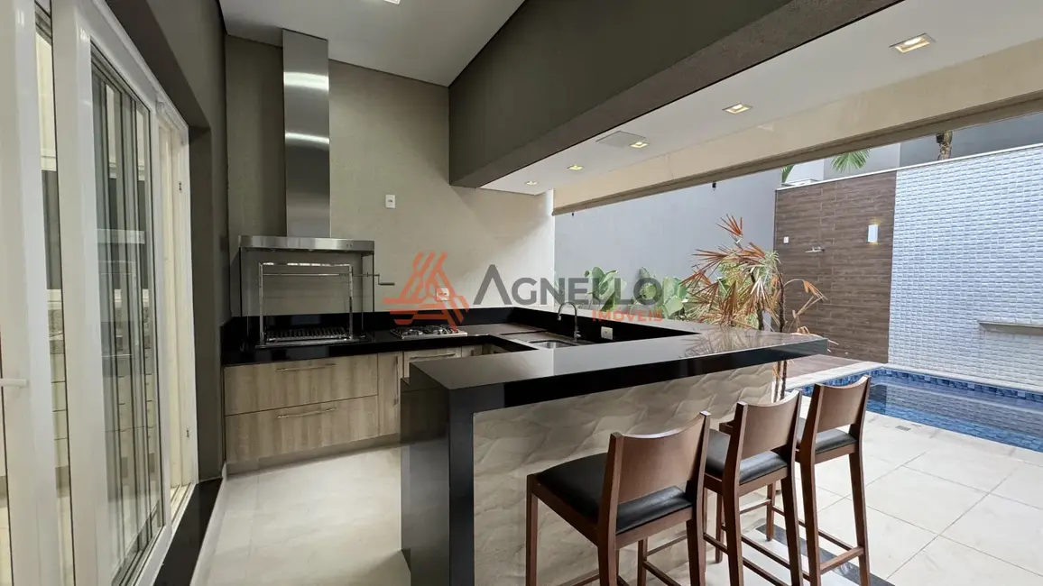 Foto 6 de Casa de Condomínio com 3 quartos para alugar, 324m2 em Villa São Vicente, Franca - SP