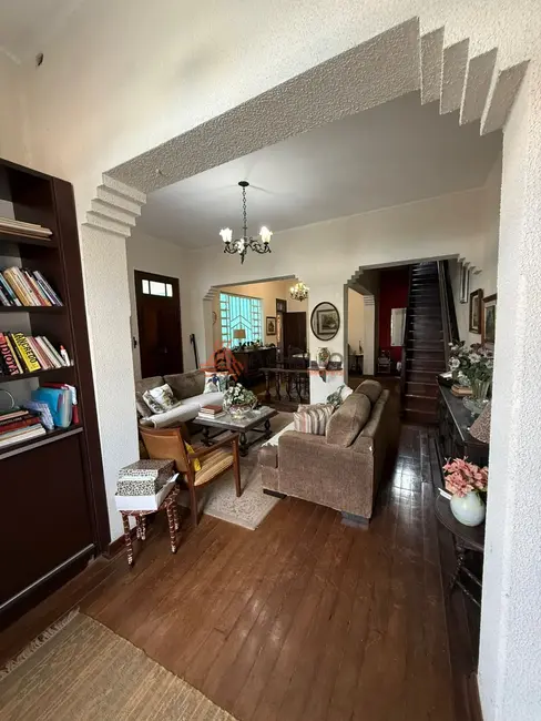 Foto 1 de Casa com 4 quartos à venda, 260m2 em Centro, Franca - SP