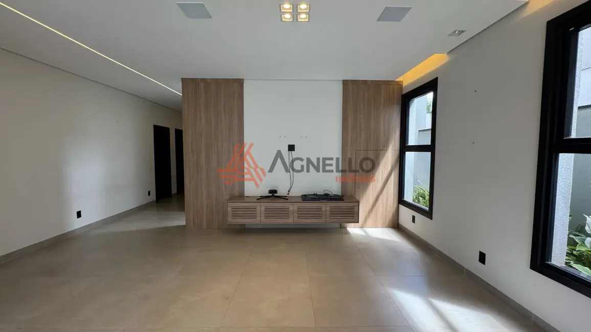 Foto 8 de Casa de Condomínio com 3 quartos à venda, 307m2 em Residencial Olivito, Franca - SP