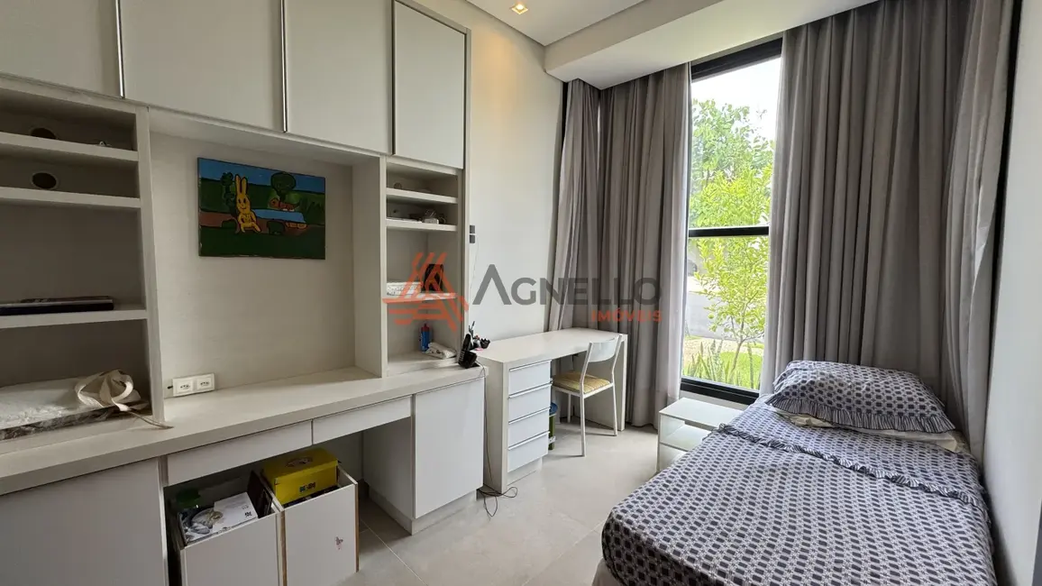 Foto 2 de Casa de Condomínio com 3 quartos à venda, 307m2 em Residencial Olivito, Franca - SP