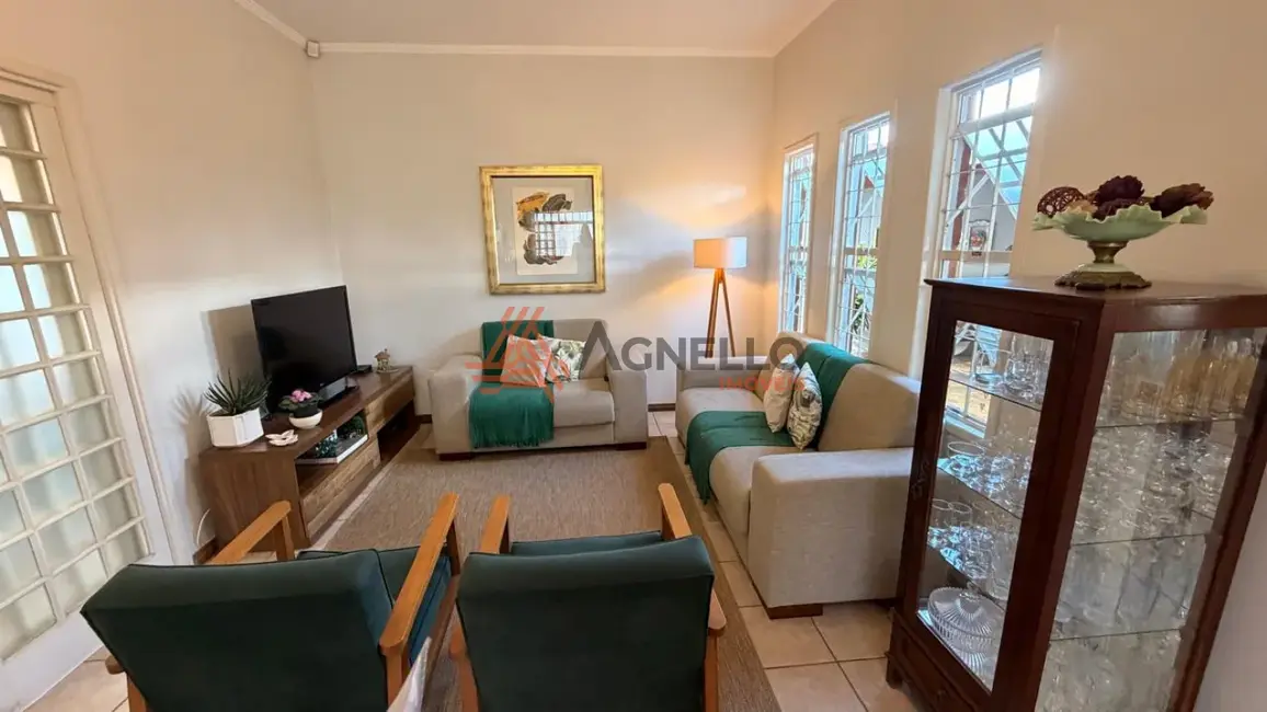 Foto 1 de Casa com 3 quartos à venda, 181m2 em Jardim Noêmia, Franca - SP