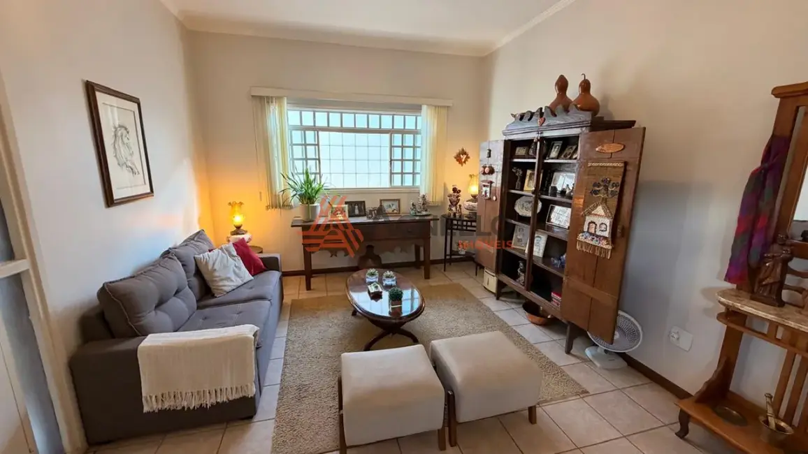 Foto 2 de Casa com 3 quartos à venda, 181m2 em Jardim Noêmia, Franca - SP