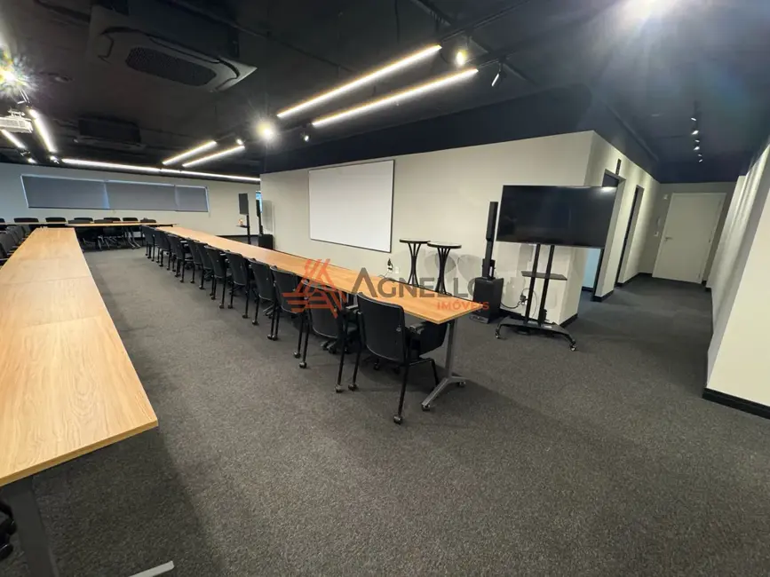 Foto 4 de Sala Comercial para alugar, 272m2 em Centro, Franca - SP