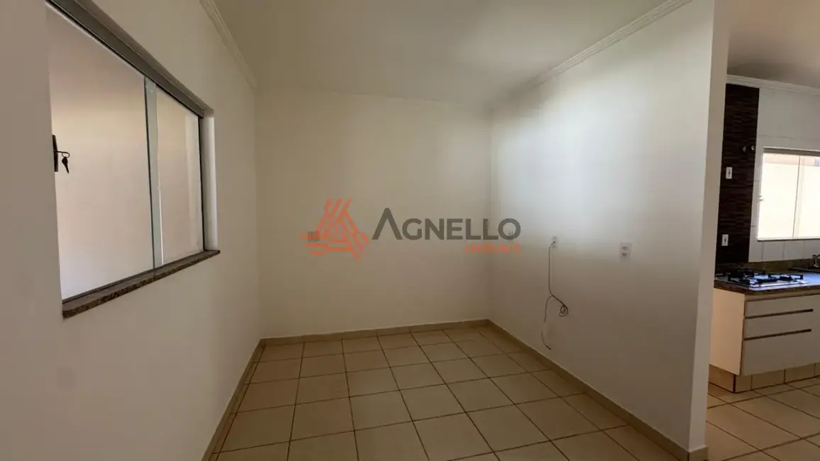 Foto 2 de Casa com 2 quartos à venda, 92m2 em Vila Totoli, Franca - SP