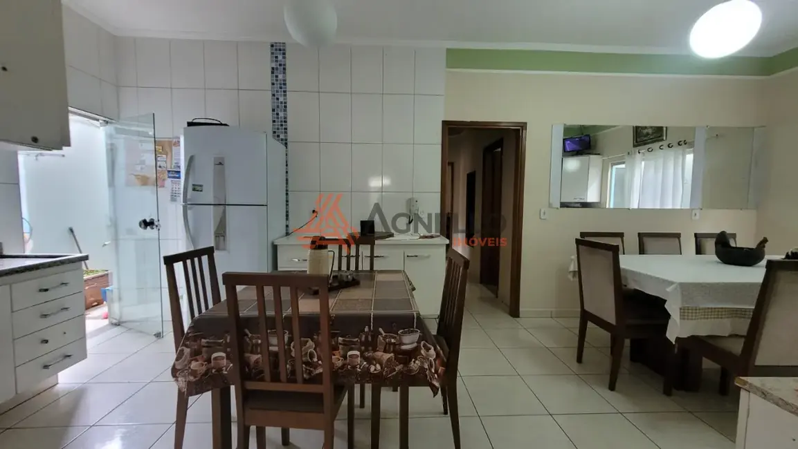 Foto 3 de Casa com 3 quartos à venda, 125m2 em Villa Real, Franca - SP
