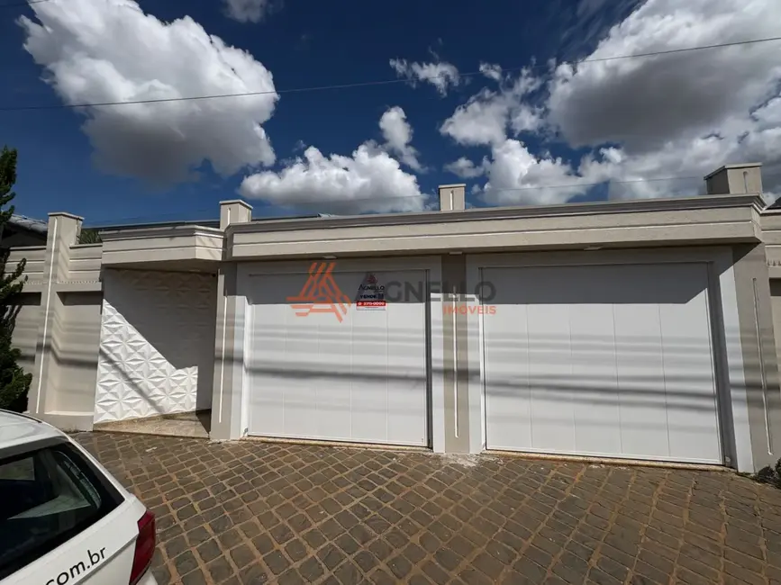 Foto 1 de Casa com 3 quartos à venda, 194m2 em Santo Agostinho, Franca - SP