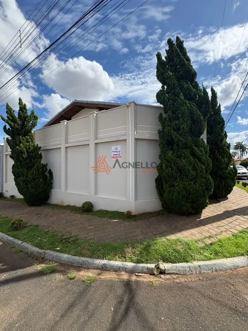 Foto 2 de Casa com 3 quartos à venda, 194m2 em Santo Agostinho, Franca - SP
