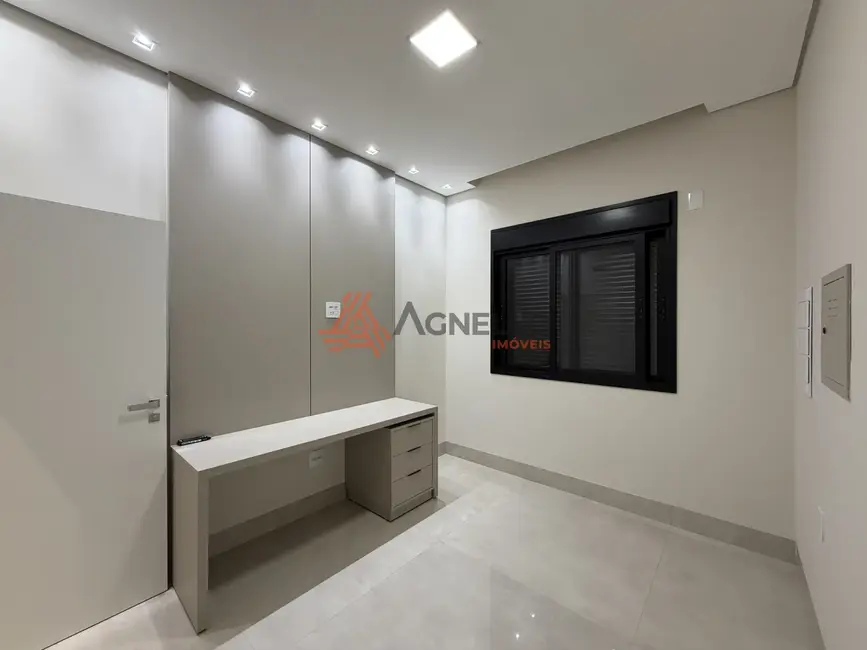 Foto 2 de Casa de Condomínio com 3 quartos à venda, 310m2 em Franca - SP