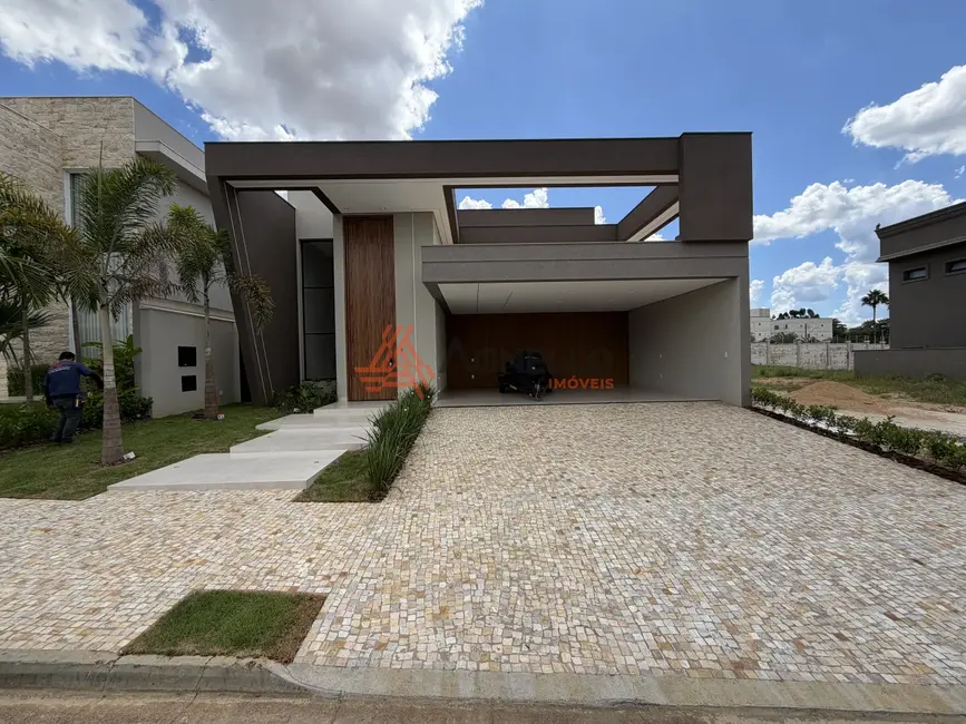 Foto 1 de Casa de Condomínio com 3 quartos à venda, 310m2 em Franca - SP