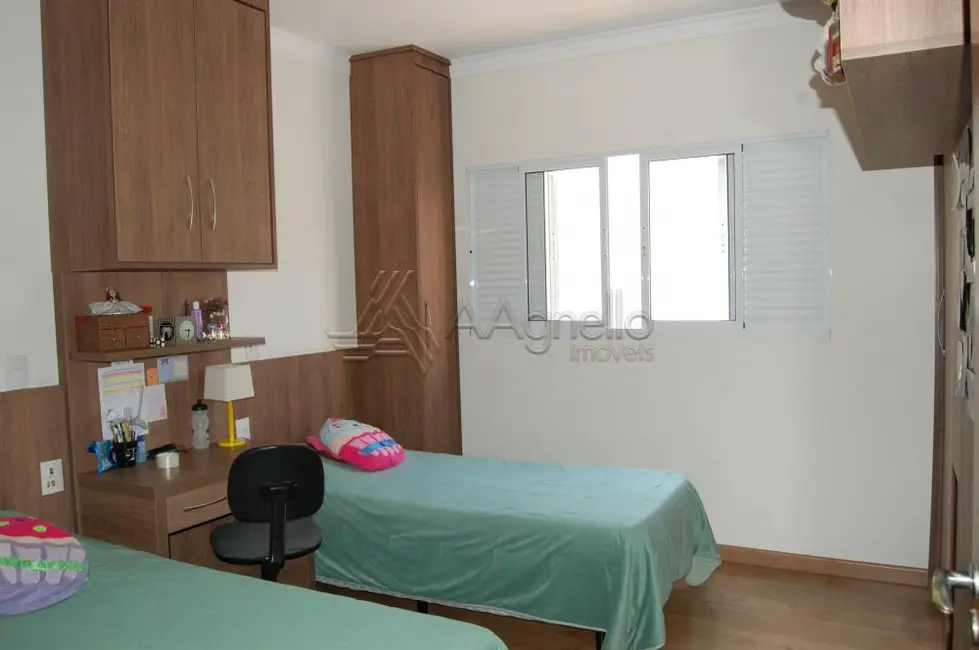 Foto 9 de Casa com 3 quartos para alugar, 210m2 em Parque do Castelo, Franca - SP