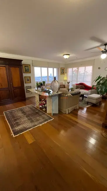Apartamento com 3 quartos à venda, 205m2 em Vila Flores, Franca - SP - imagem 1 Foto 1 de Apartamento com 3 quartos à venda, 205m2 em Vila Flores, Franca - SP