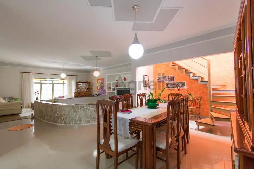 Foto 8 de Casa com 4 quartos à venda, 228m2 em Vila Santo Antônio, Franca - SP