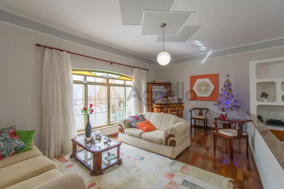 Foto 4 de Casa com 4 quartos à venda, 228m2 em Vila Santo Antônio, Franca - SP