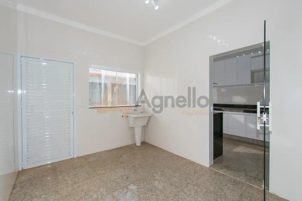Foto 7 de Casa com 3 quartos à venda, 350m2 em Residencial Zanetti, Franca - SP