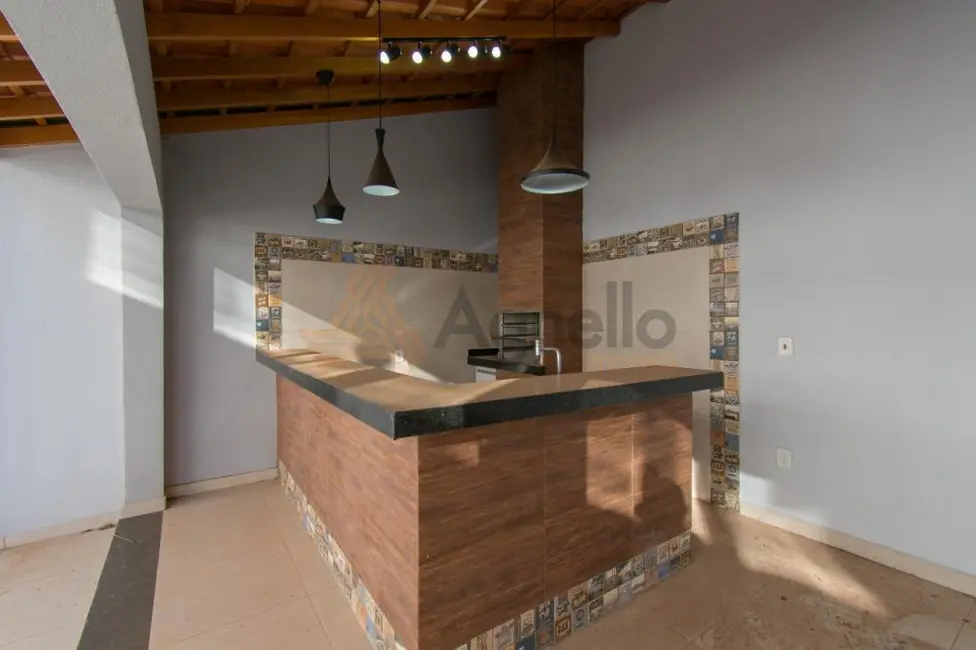 Foto 1 de Casa com 3 quartos à venda, 350m2 em Residencial Zanetti, Franca - SP