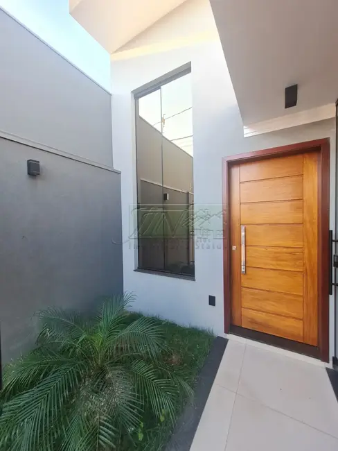 Foto 2 de Casa com 3 quartos à venda, 145m2 em Santa Cruz Do Rio Pardo - SP