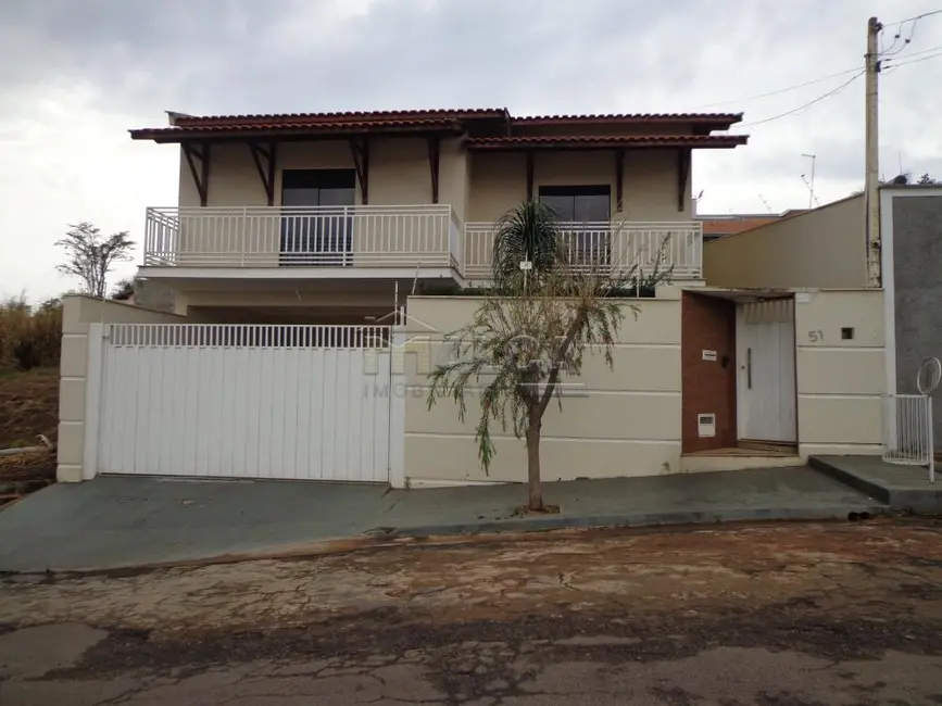 Foto 1 de Casa com 3 quartos à venda, 215m2 em Sao Jose do Rio Pardo - SP