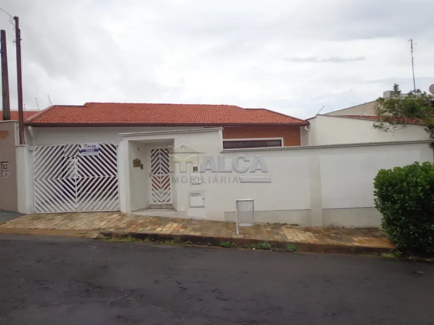 Foto 1 de Casa com 3 quartos à venda, 158m2 em Sao Jose do Rio Pardo - SP