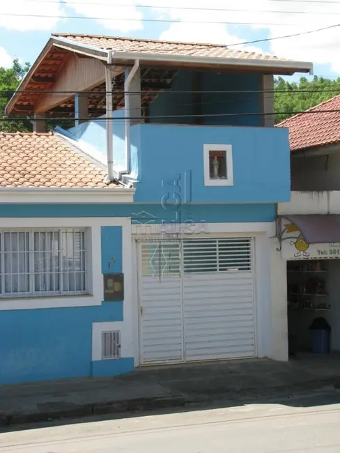Foto 1 de Casa com 3 quartos à venda, 130m2 em Caconde - SP
