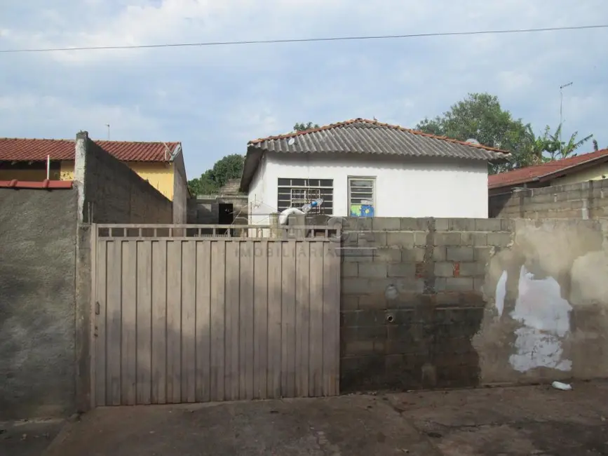 Foto 1 de Casa com 3 quartos à venda, 85m2 em Sao Jose do Rio Pardo - SP