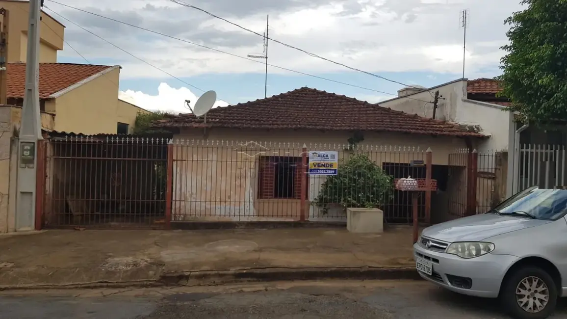 Foto 2 de Casa com 3 quartos à venda, 157m2 em Sao Jose do Rio Pardo - SP