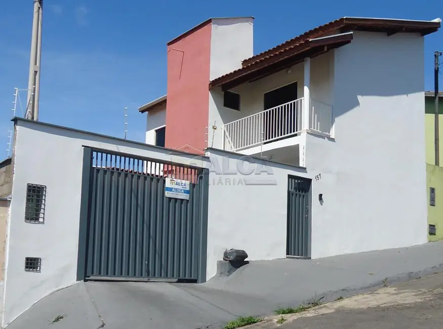 Foto 1 de Casa com 2 quartos para alugar em Sao Jose do Rio Pardo - SP
