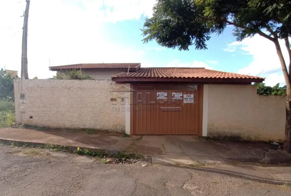 Foto 2 de Casa com 2 quartos à venda, 70m2 em Sao Jose do Rio Pardo - SP