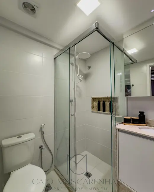 Apartamento com 2 quartos para alugar, 57m2 em Salvador - BA - imagem 4 Foto 4 de Apartamento com 2 quartos para alugar, 57m2 em Salvador - BA